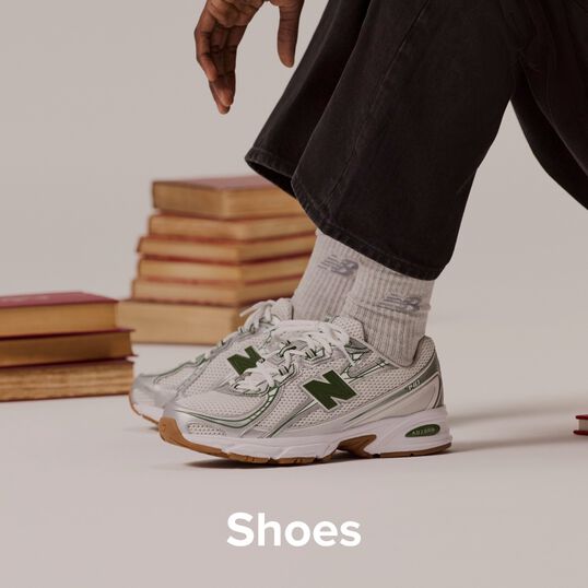 Unisex 740 shoes