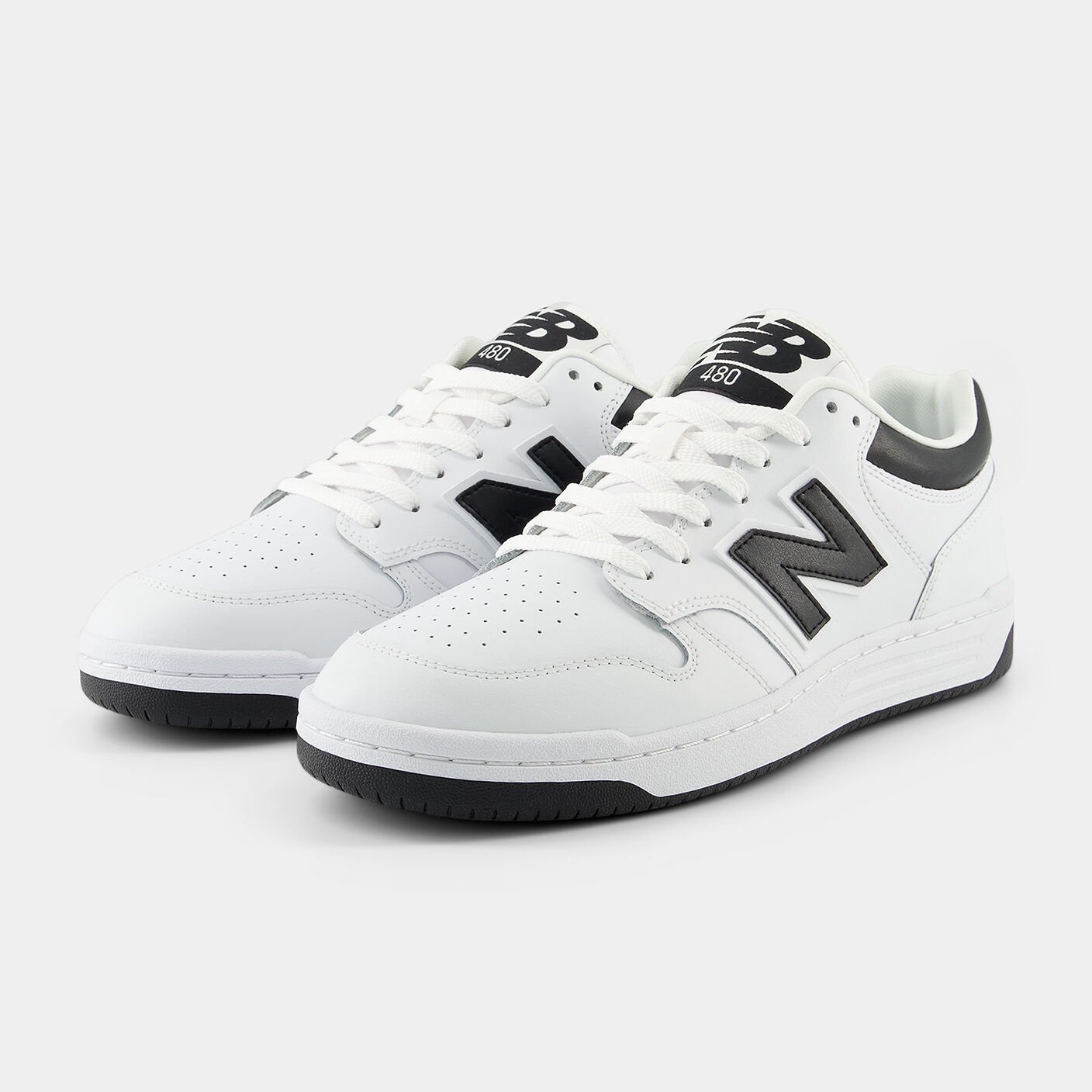 Men's white and black 480