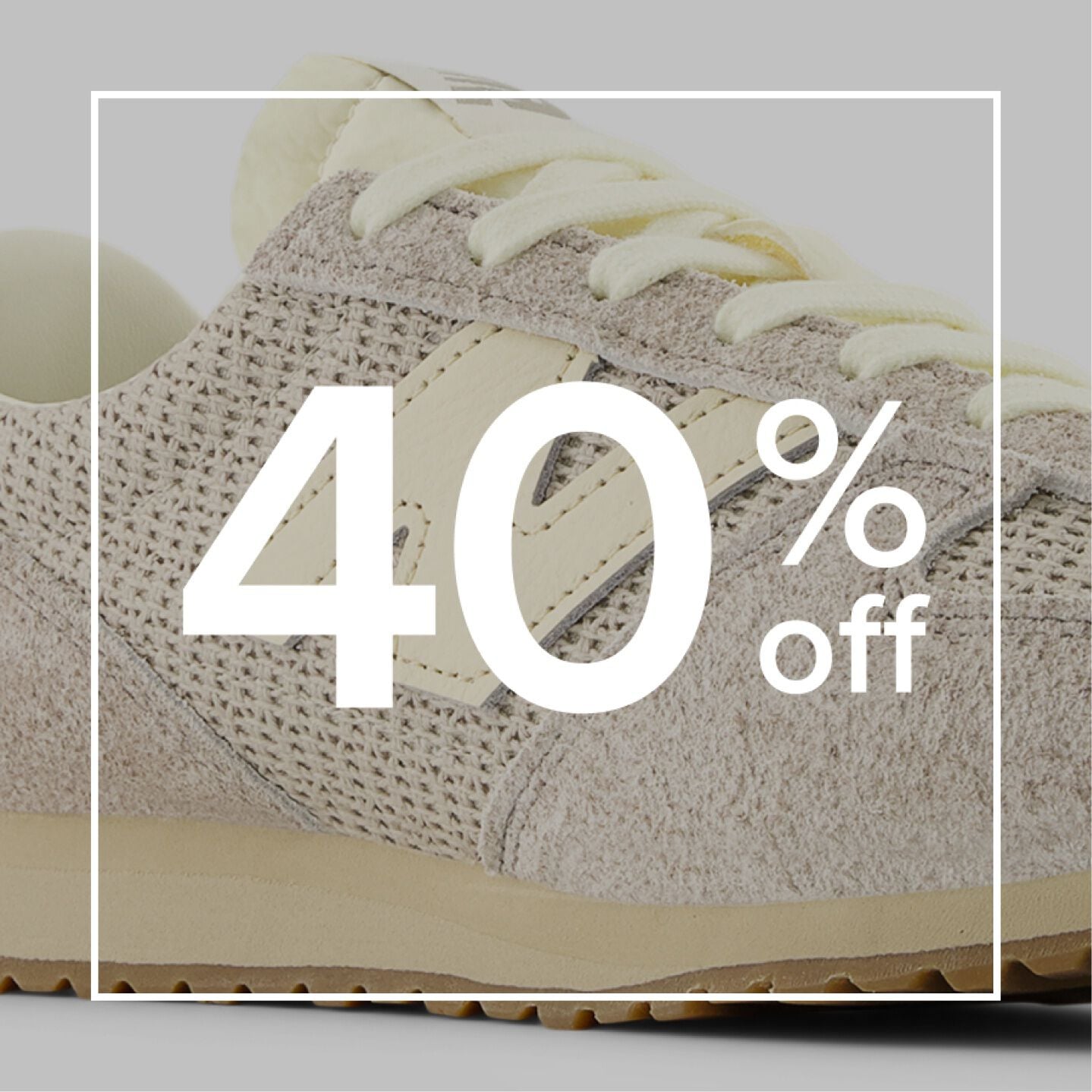 Unisex 471 shoe in tan.