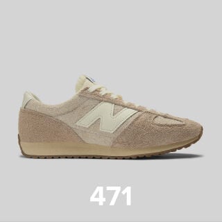 Unisex tan 471 shoe.